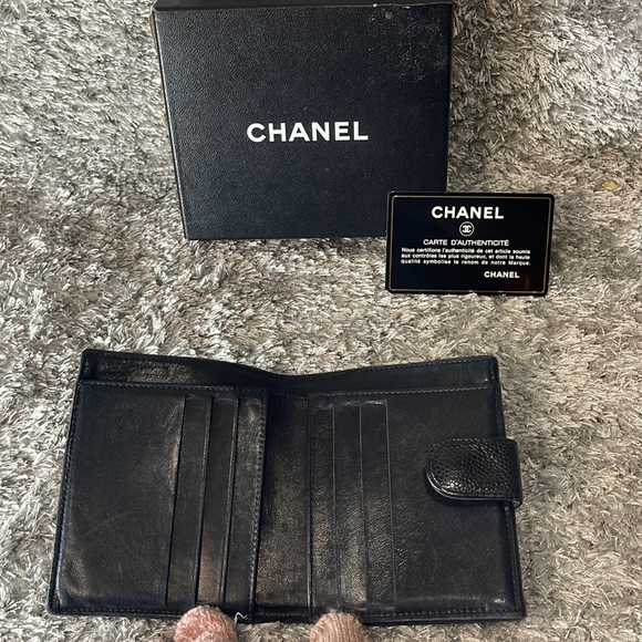 CHANEL CC Logo Bifold Wallet Vintage - Picture 10 of 16